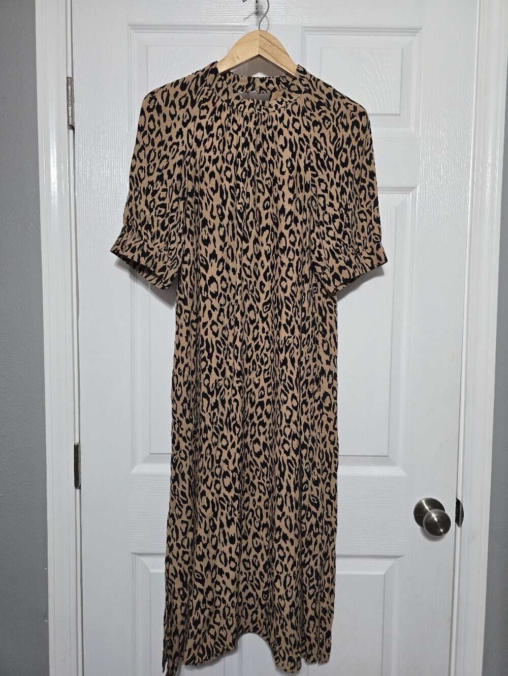 Anthropologie Mackenzie Leopard Print Dress Short Sleeve Midi Mock Neck Sz S